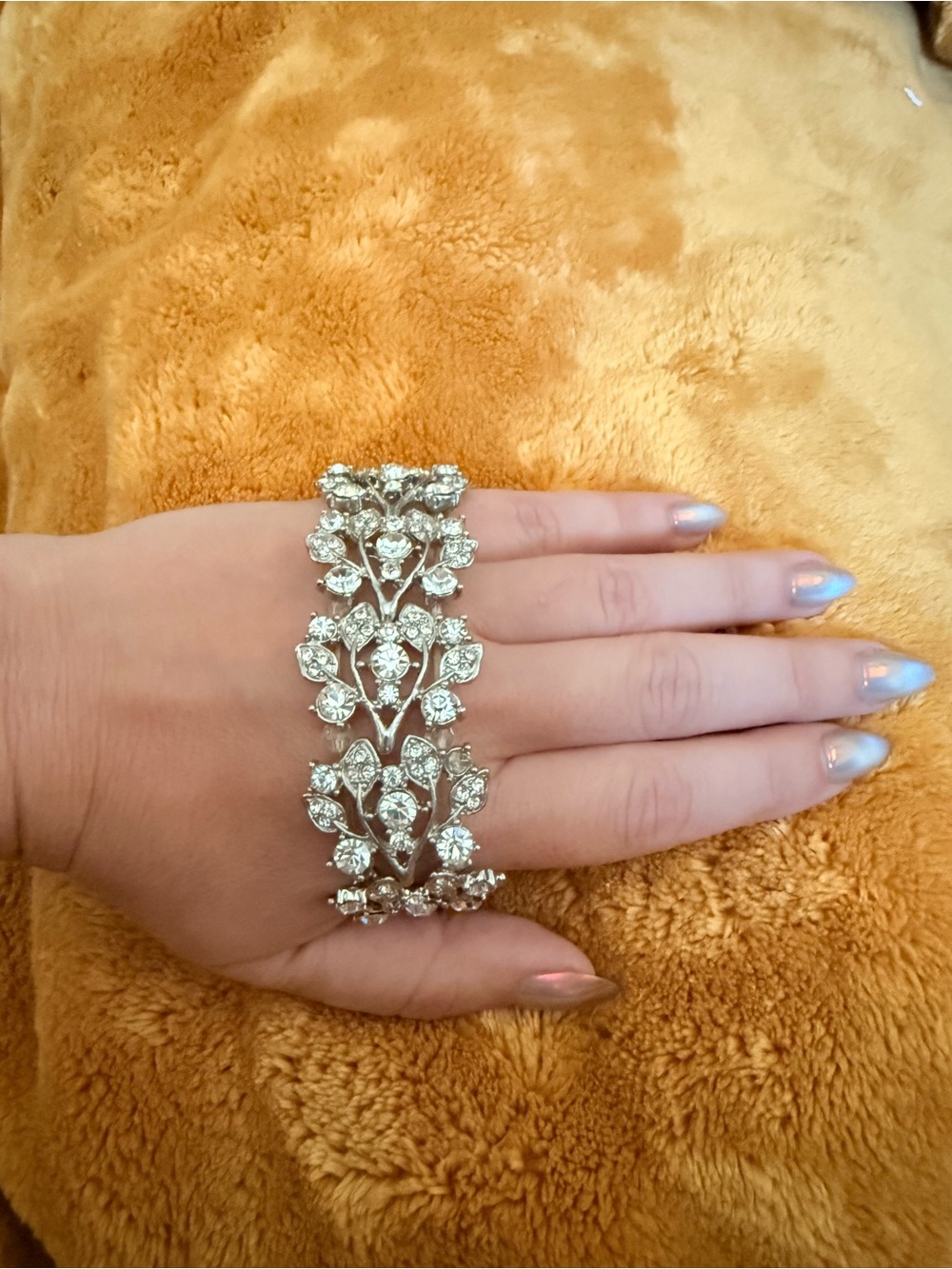 Elegant Silver Crystal Floral Bracelet - Women Jewelry